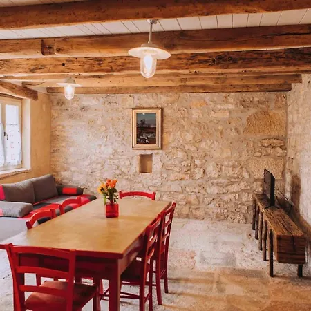 Apartment Gorgeous In With Wifi